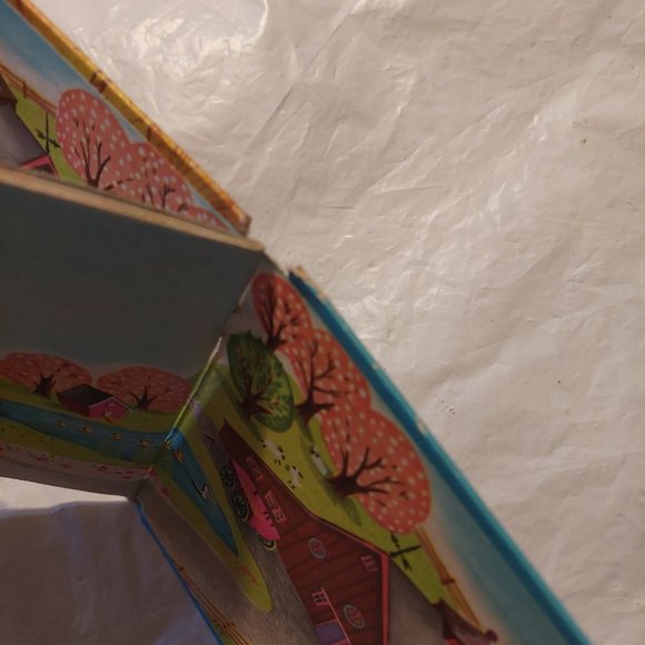 Surprise in the barn - Picture 2 of 6